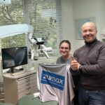 Microscope opératoire Zumax installé dans un cabinet dentaire