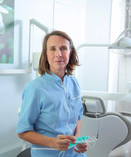 Dr Evelyne Rattier - Chirurgien Dentiste